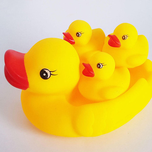 عروسک حمام کودک طرح اردک کد mg551 مجموعه 4 عددی